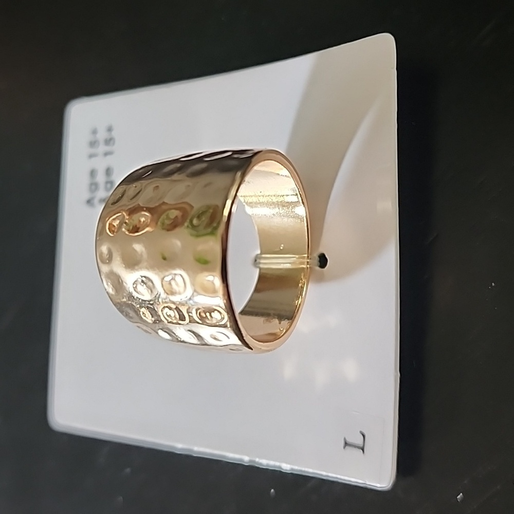 B20 Textured Ring - Picture 5 of 10